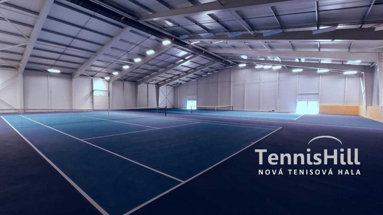 Tennishill Havířov Esterno foto